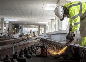 Trabaja más gente que nunca