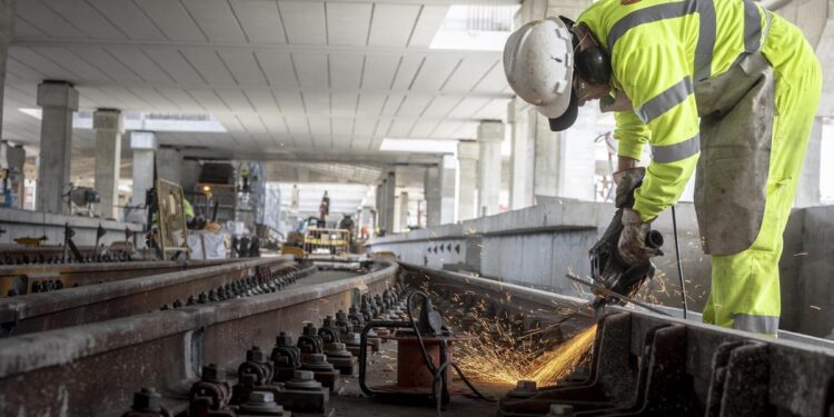 Trabaja más gente que nunca