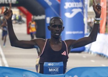 Kipkorir y Kebeda ganan el Medio Maratón de Madrid con récord de participación