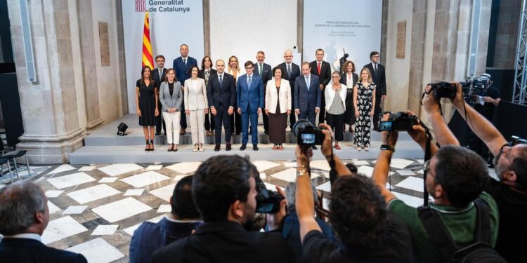Salvador Illa preside la primera reunión del nuevo Govern de Cataluña