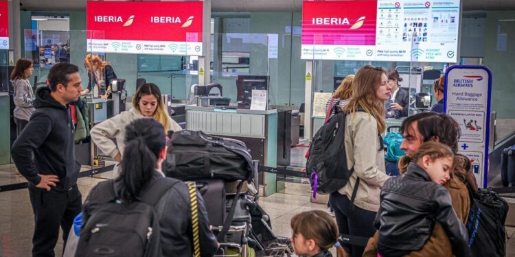 El Parlamento Europeo prevé aprobar este año una ley que obligue a las aerolíneas a participar en arbitrajes y mediaciones