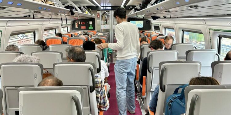 Una avería cada trece minutos en el aire acondicionado de los trenes de larga distancia de Renfe