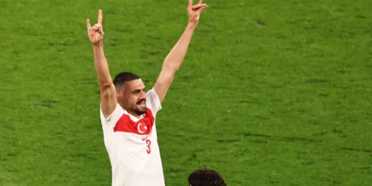 La UEFA suspende a Demiral con 2 partidos por la celebración de su gol