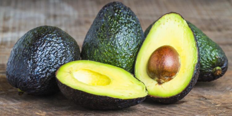 ¿Sabes qué beneficios tiene para el corazón comer al menos un aguacate a la semana?
