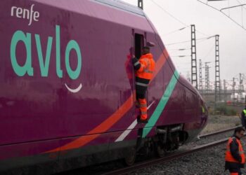 Renfe adelanta a este fin de semana el estreno de los trenes Avlo a Vigo y Galicia