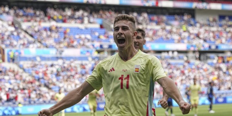 Fermín ‘da la talla’ ante Japón y lleva a España hasta la lucha por las medallas