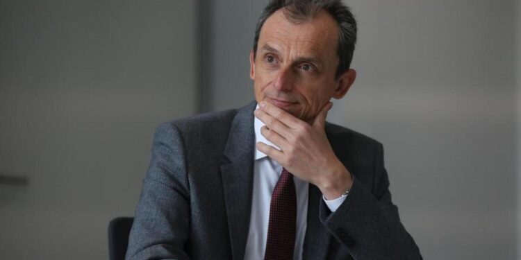 El exministro de Ciencia Pedro Duque será el nuevo presidente de Hispasat