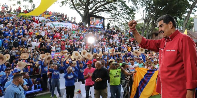 Venezuela: entre tímidas señales de salir de la crisis y temidos presagios de guerra civil