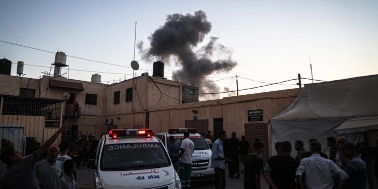 Un ataque israelí contra una escuela deja más de 100 muertos y decenas de heridos en Gaza