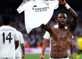 Vinicius espera un Balón de Oro contra el racismo en plena crisis por los insultos del Bernabéu y la goleada del clásico