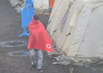 Las mafias de la inmigración prueban nuevas rutas a Canarias ante el blindaje del Mediterráneo