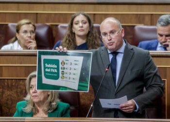 El error del PP con la ley que libera a etarras provoca la primera gran crisis de Feijóo con dudas sobre sus equipos