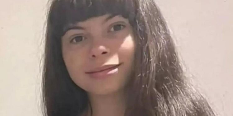 Tratan de geolocalizar el móvil de la menor de A Coruña desaparecida desde este martes