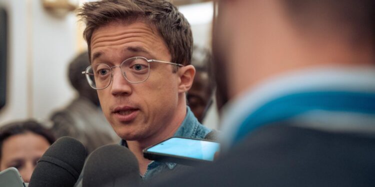 Dimisión de Íñigo Errejón, con la última hora y las reacciones en directo. Rita Maestre habla de su relación con Errejón: ‘Volvía a casa con normalidad después de agredir a una mujer’