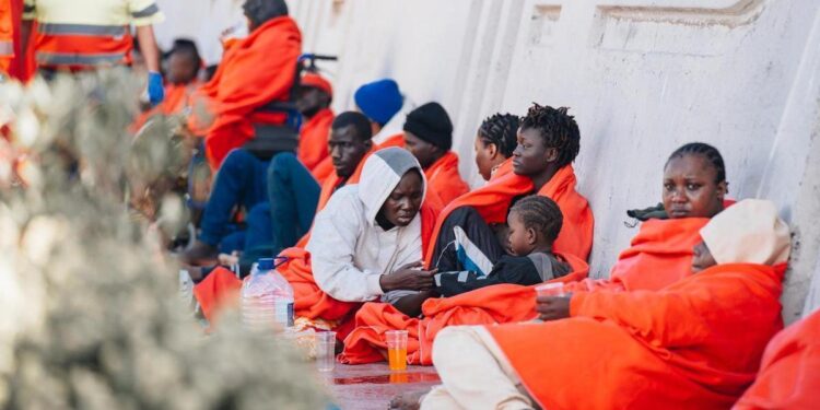 Clavijo reacciona al plante del PP y busca por su cuenta soluciones para los menores migrantes