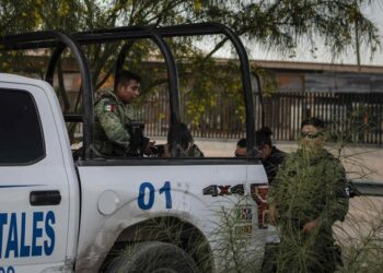 Las Fuerzas Armadas mexicanas arrestan a un presunto jefe criminal en un operativo que deja 19 muertos