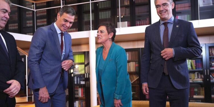 El choque entre PP y PSOE para renovar órganos pendientes abre hueco a Bildu en la Junta Electoral
