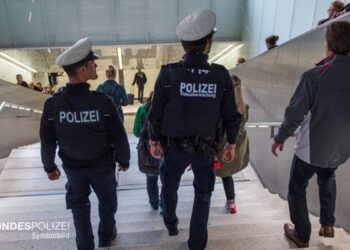 Detienen a un español acusado de asesinar a una española en Austria