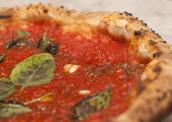 Desmantelada una pizzería alemana por el éxito de su pizza número 40: pedidos a domicilio para vender cocaína