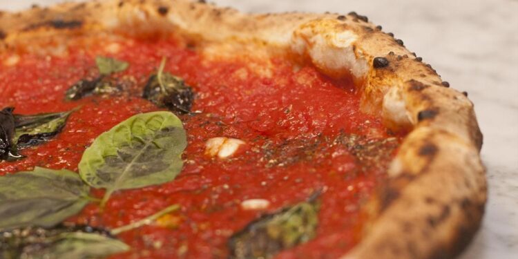 Desmantelada una pizzería alemana por el éxito de su pizza número 40: pedidos a domicilio para vender cocaína