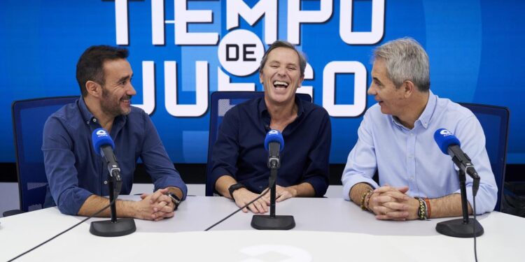 Paco González, Manolo Lama y Juanma Castaño renuevan con la Cope hasta 2030