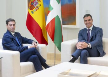 Sánchez y Pradales liderarán el 6 de noviembre la comisión para acelerar transferencias