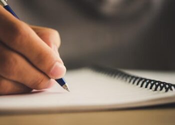 Qué es la ‘Guía panhispánica de lenguaje claro y accesible’ que ha publicado la RAE y vela por nuestra lengua