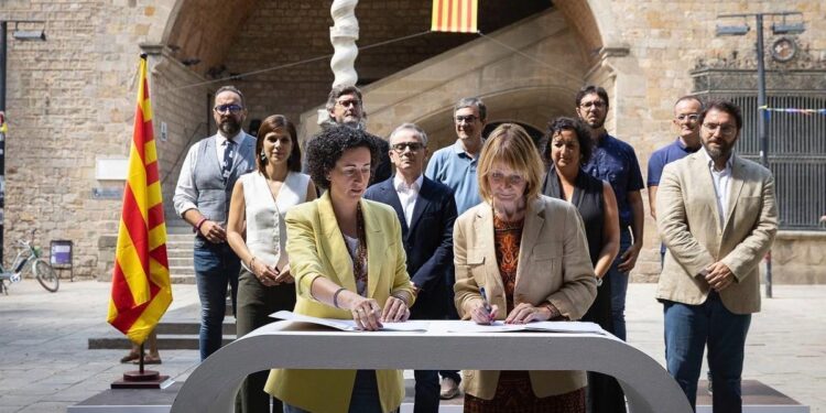 PSC y ERC retrasan la creación de la mesa de partidos catalanes sobre el conflicto político