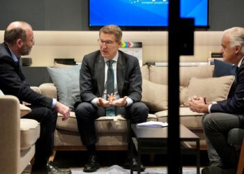 El PP traslada a Europa su enfrentamiento con Sánchez para reconocer a Edmundo González como presidente de Venezuela