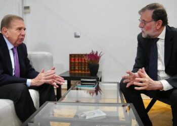 Edmundo González se reúne con los expresidentes Mariano Rajoy y Felipe González en plena crisis con Venezuela