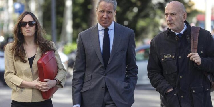 Zaplana busca abogado