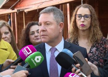 Page subraya la ‘enorme valía’ de Juan Lobato y dice que se ‘quema capital político a destajo’