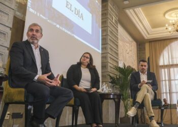 Clavijo: ‘En la crisis migratoria la UE no ha fallado, ha fallado el Gobierno de España’