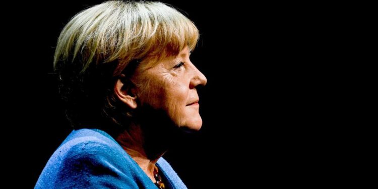 Merkel y el día que Putin intentó atemorizarla con su perro: ‘Pretendía mandar señales’