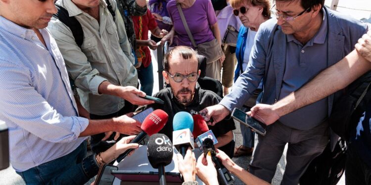 El juez procesa a Echenique por su tuit sobre los abusos en la Iglesia católica
