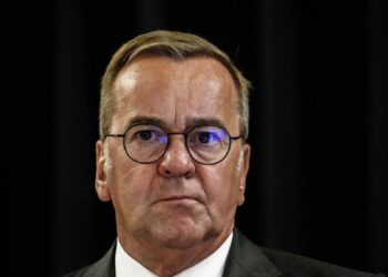 Los nervios se apoderan del SPD de Scholz mientras crece el debate sobre el ministro Pistorius como candidato