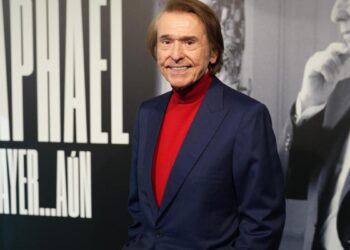 Raphael: ‘Hoy tienes un éxito y al año siguiente nadie se acuerda de ti’