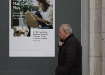 Habilitado un nuevo teléfono gratuito para personas mayores que necesiten asistencia por la DANA