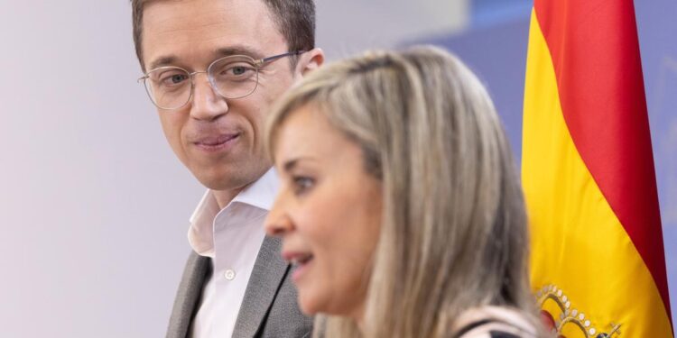 Sumar perfila a Verónica Martínez como sustituta de Errejón dentro de una renovación más amplia