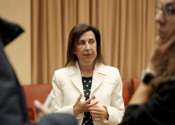 Robles reafirma el apoyo español a la misión de cascos azules: ‘No podemos permitir que el Líbano sea un nuevo Afganistán’