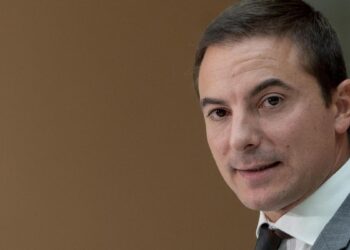 La presión de Ferraz tumba a Lobato y deja vía libre a Óscar López para tomar las riendas del PSM