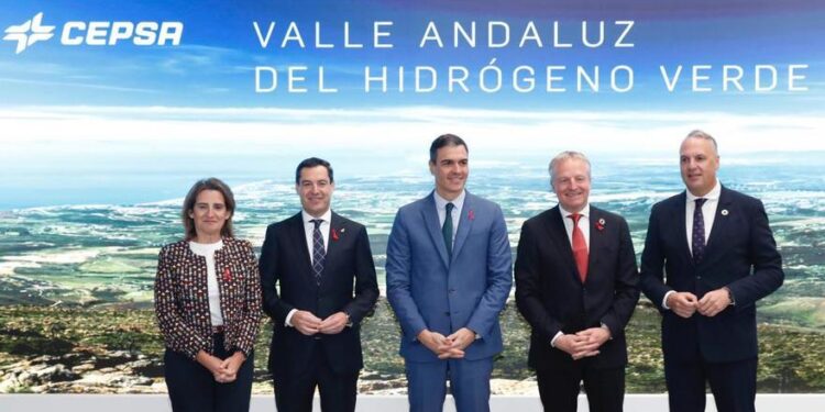 La revuelta contra el ‘impuestazo’ amenaza con dar un golpe millonario al ‘boom’ del hidrógeno en España