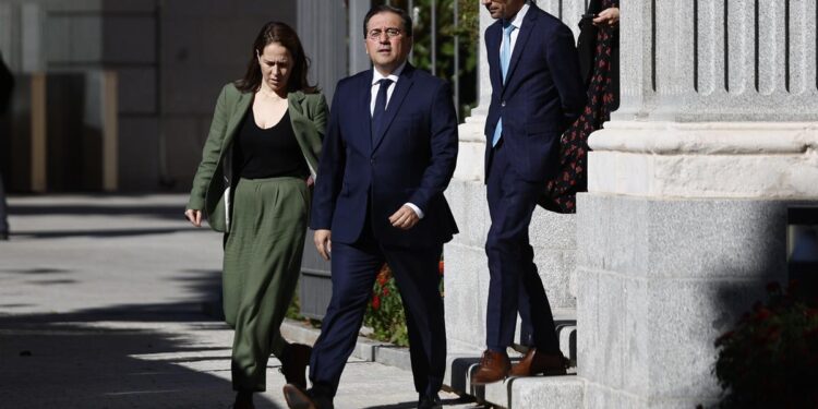 El Gobierno corre a felicitar a Trump a pesar de las divergencias ideológicas ‘como han hecho otros líderes europeos’