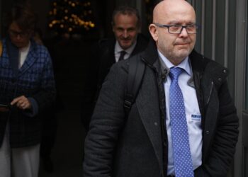 La plana mayor de Junts arropa a Boye en su juicio por blanqueo, que tachan de ‘político’