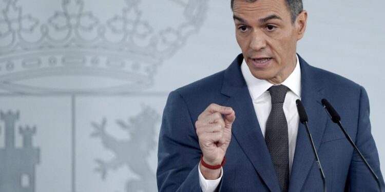 Sánchez felicita a Trump por una victoria que provoca enorme decepción en el Gobierno español