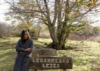 El atroz crimen real de una mujer y sus seis hijos en 1936 inspira la nueva novela de Dolores Redondo