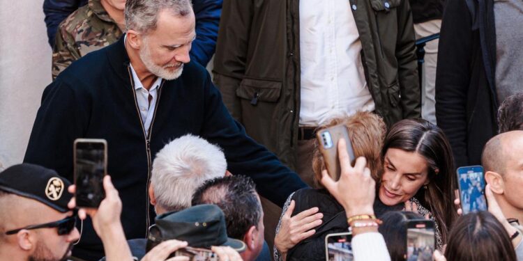 Expertos radiografían los nuevos aires de la Casa Real: menos militares; más mujeres y jóvenes