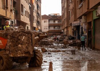 Así se gestó Som València, la masiva respuesta solidaria de la música española a la catástrofe de la DANA