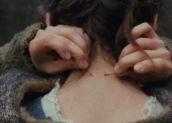 Crítica de ‘El baño del diablo’: el terror que se inspira en la historia