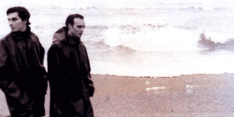 El misterio de Family, el grupo que sacó el mejor disco de pop de los 90 y desapareció